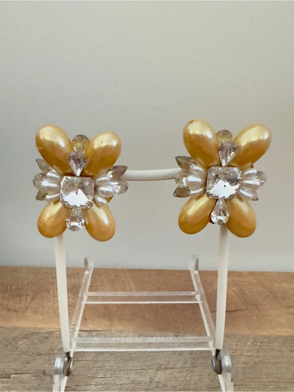 Wendy Gell vintage statement